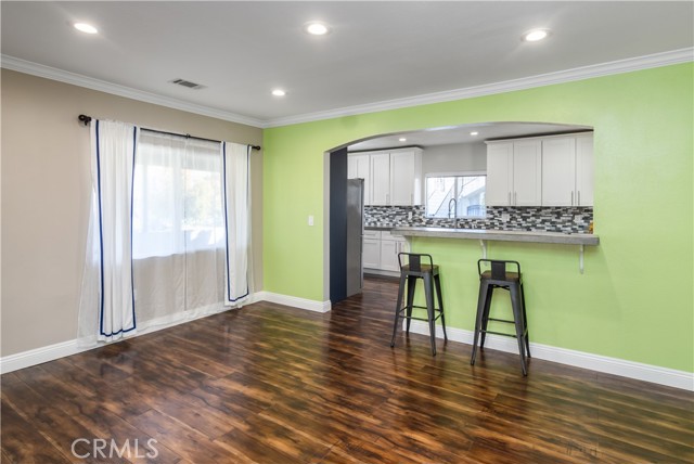 Detail Gallery Image 11 of 31 For 1209 S Longwood Ave, Los Angeles,  CA 90019 - 3 Beds | 2 Baths