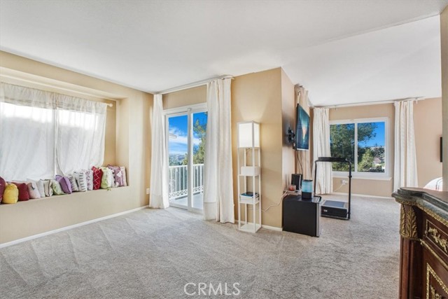 18612 Hilton Court, Canyon Country CA: https://media.crmls.org/medias/260aa731-6ac3-422f-923c-5f3b447a1493.jpg