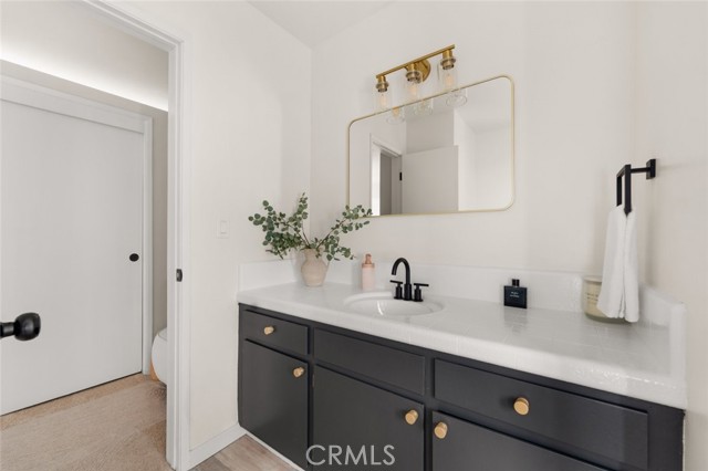 Detail Gallery Image 11 of 21 For 7426 Mulholland Dr, Los Angeles,  CA 90046 - 2 Beds | 2 Baths