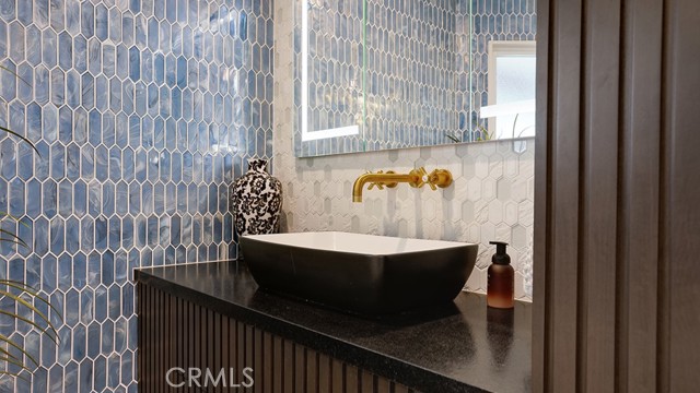 Detail Gallery Image 35 of 71 For 213 Marguerite, Corona Del Mar,  CA 92625 - 3 Beds | 2/1 Baths