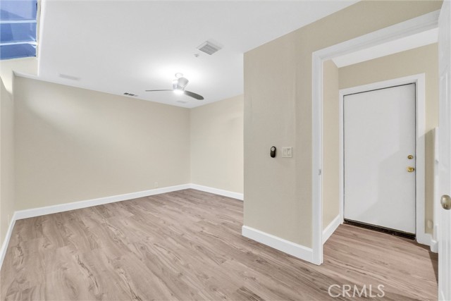 Detail Gallery Image 17 of 36 For 2861 Ballesteros Ln, Tustin,  CA 92782 - 3 Beds | 2/1 Baths