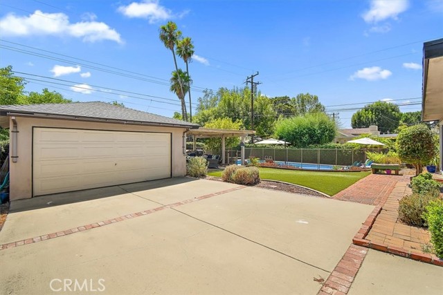 902 E Cypress, Glendora CA: https://media.crmls.org/medias/260ca211-2536-4216-b009-da766a0f0353.jpg