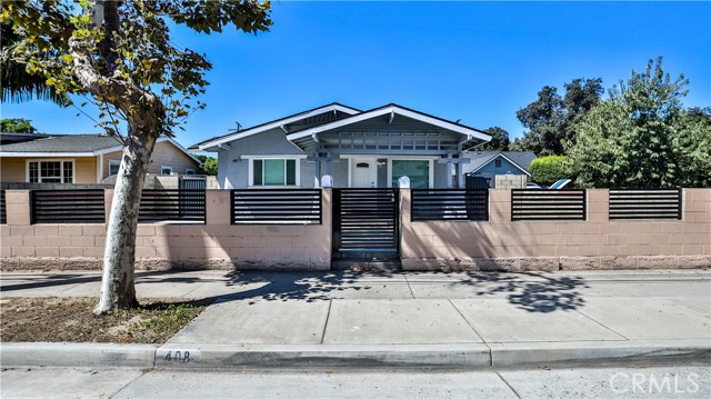408 S Flower Street, Santa Ana CA: https://media.crmls.org/medias/260d566c-ef73-47c7-80a4-89f982386dc6.jpg