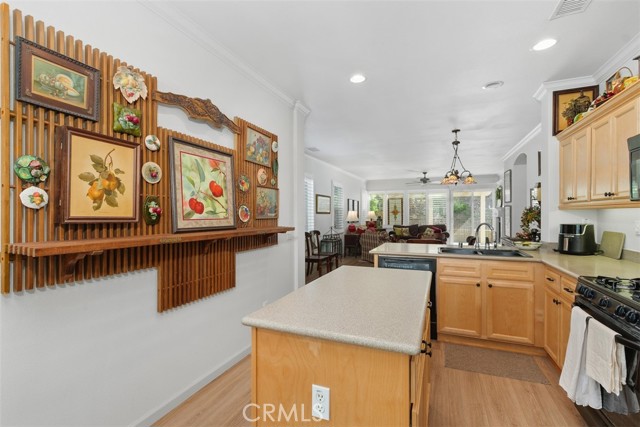 Detail Gallery Image 13 of 44 For 24247 Songsparrow Ln, Corona,  CA 92883 - 2 Beds | 2 Baths