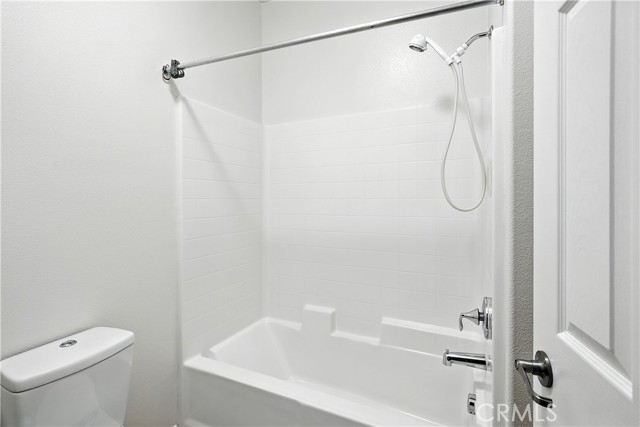 Detail Gallery Image 29 of 52 For 28648 Pietro Dr, Valencia,  CA 91354 - 3 Beds | 3 Baths