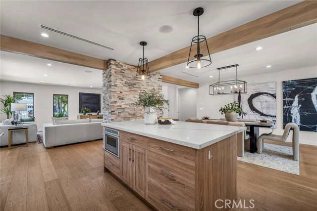 5110 Greenbush Avenue, Sherman Oaks CA: https://media.crmls.org/medias/260eb8a6-5822-4005-aec0-0992b4aaf50f.jpg