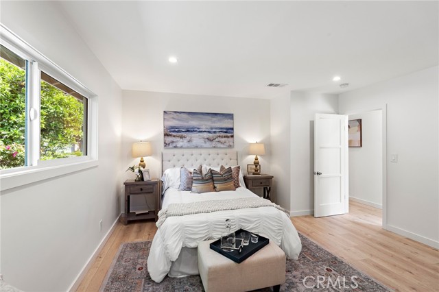 Detail Gallery Image 13 of 28 For 16606 Cohasset St, Lake Balboa,  CA 91406 - 3 Beds | 2 Baths