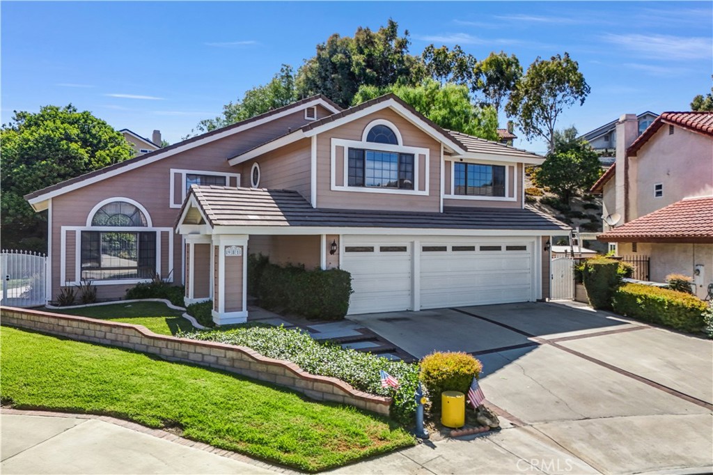 981 Silvertip Drive