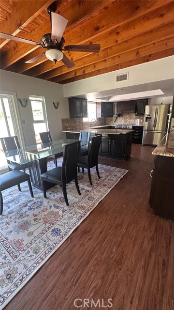 1125 Churchs Court, Burbank CA: https://media.crmls.org/medias/261074a1-8a6f-4e82-b922-1c6a762ffb1a.jpg