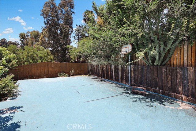 Detail Gallery Image 34 of 43 For 4049 Camino Real, Los Angeles,  CA 90065 - 3 Beds | 2 Baths