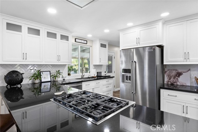 Detail Gallery Image 19 of 56 For 36126 Panorama Dr, Yucaipa,  CA 92399 - 3 Beds | 2 Baths