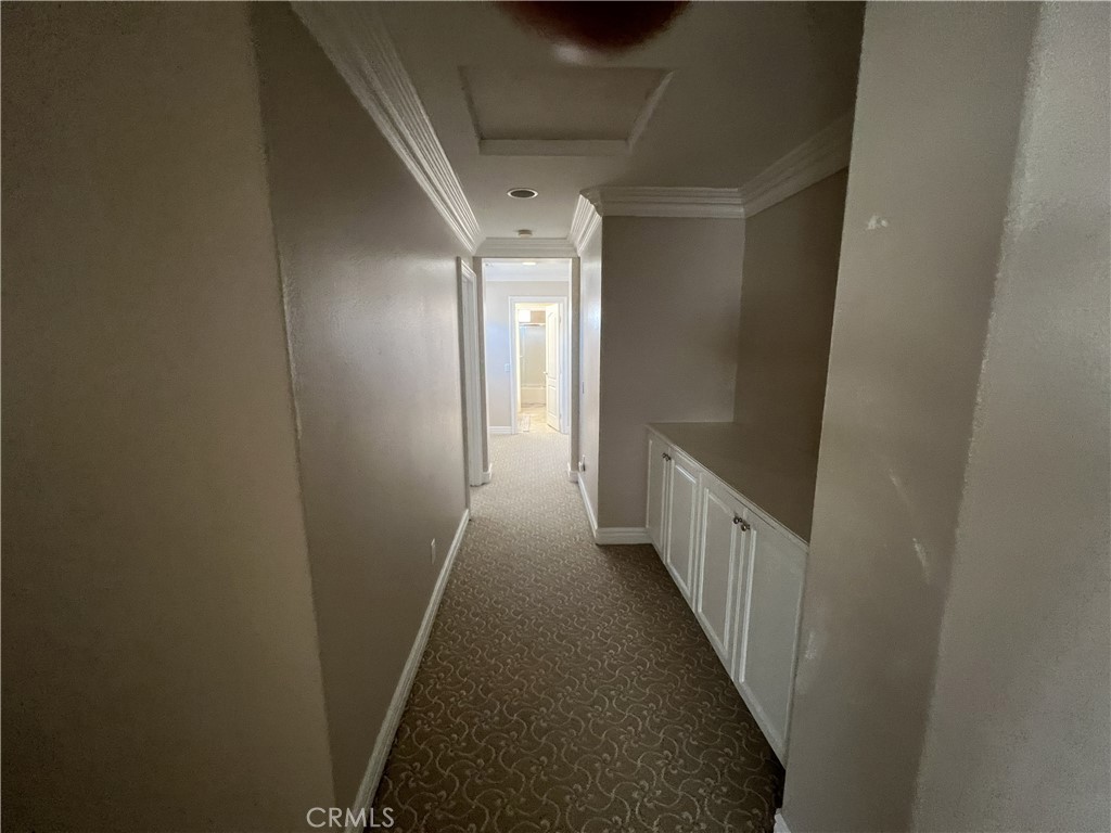 https://media.crmls.org/medias/261277b7-a448-4d71-af90-5332843f08c1.jpg?preset=X-Large