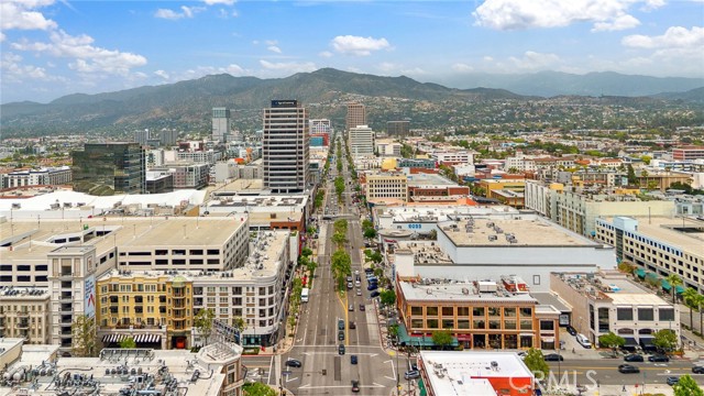 301 W Loraine Street, Glendale CA: https://media.crmls.org/medias/2612c5bd-40ee-4738-8161-8aac7910c0d4.jpg
