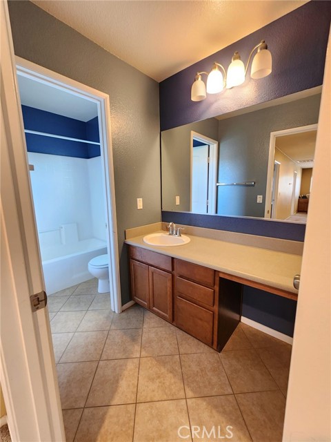 Detail Gallery Image 11 of 13 For 4584 Almaterra Dr, Perris,  CA 92571 - 4 Beds | 2/1 Baths