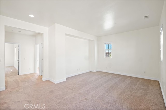 Detail Gallery Image 11 of 30 For 730 N via Barolo, Ontario,  CA 91764 - 4 Beds | 3 Baths