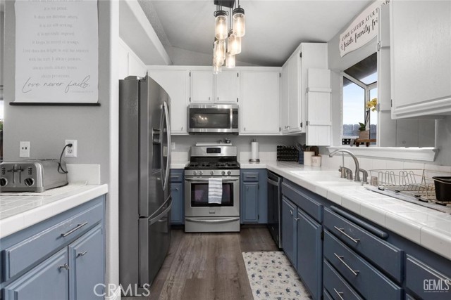 Detail Gallery Image 13 of 31 For 11617 Cactus Dr, Bakersfield,  CA 93312 - 3 Beds | 2 Baths