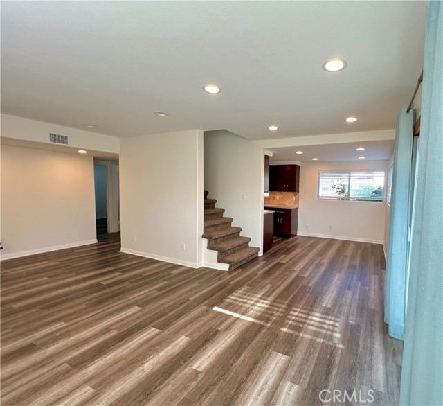 738 Calle Fresno, Thousand Oaks CA: https://media.crmls.org/medias/2613d801-be79-48ec-b108-7c84131cedfd.jpg