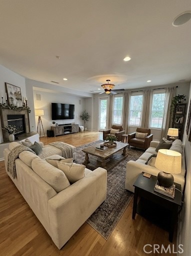 Detail Gallery Image 13 of 42 For 3 New Dawn, Irvine,  CA 92620 - 5 Beds | 5/1 Baths