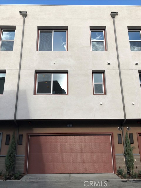 Detail Gallery Image 2 of 14 For 11395 Meeker Ave #B,  El Monte,  CA 91732 - 3 Beds | 2 Baths