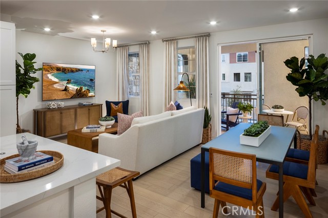 Detail Gallery Image 3 of 28 For 12951 Paradiso Dr #105,  Corona,  CA 92880 - 3 Beds | 3/1 Baths