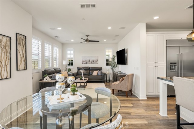Bright and Inviting Living and Dining Space