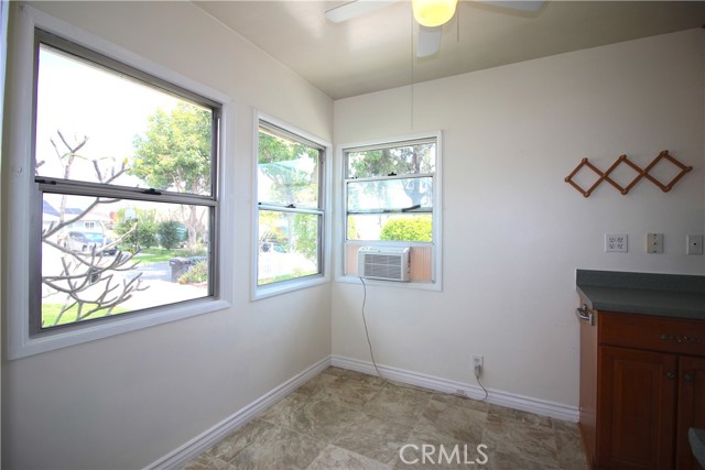 Detail Gallery Image 21 of 41 For 10446 Highdale St, Bellflower,  CA 90706 - 3 Beds | 2 Baths