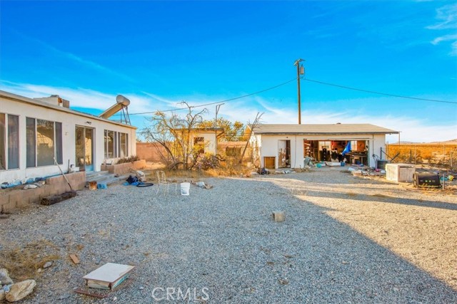 Detail Gallery Image 5 of 42 For 69526 Gemini Rd, Twentynine Palms,  CA 92277 - 2 Beds | 1 Baths