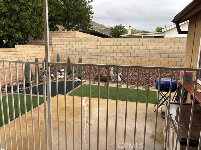 1065 Bascomb, Riverside CA: https://media.crmls.org/medias/261a753f-be7f-4175-a91c-32ce78048826.jpg