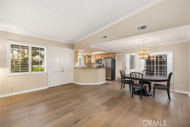 Detail Gallery Image 3 of 43 For 540 via Estrada #C,  Laguna Woods,  CA 92637 - 2 Beds | 2 Baths