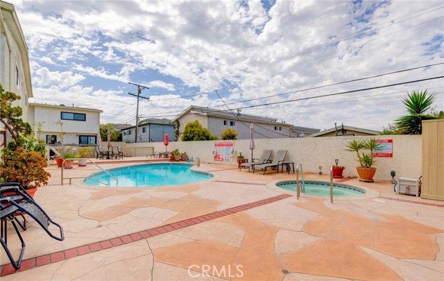 2617 Ruhland Avenue, Redondo Beach, California 90278, 2 Bedrooms Bedrooms, ,1 BathroomBathrooms,Residential,Sold,Ruhland,SB23059783