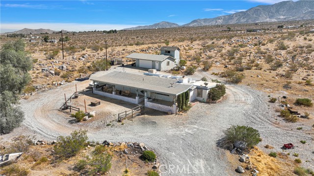 Detail Gallery Image 1 of 44 For 31515 Carnelian Rd, Lucerne Valley,  CA 92356 - 3 Beds | 2 Baths