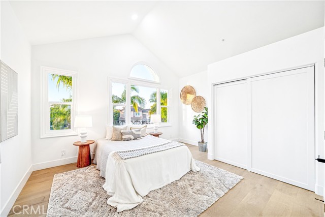 6692 Alamitos Circle, Huntington Beach CA: https://media.crmls.org/medias/261b54cb-abbb-4f27-be93-6918e3976ee7.jpg
