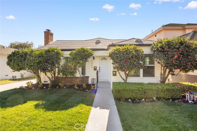 Detail Gallery Image 2 of 26 For 9066 Hermosa, Temple City,  CA 91780 - 5 Beds | 5 Baths