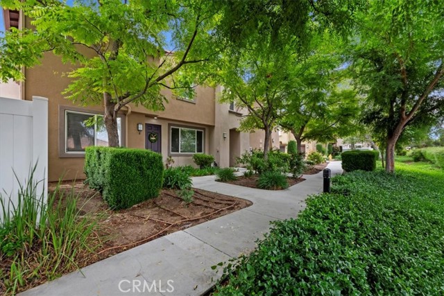 27886 John F Kennedy Drive, Moreno Valley CA: https://media.crmls.org/medias/261c3ebd-a1c3-446d-9b7f-a09203ba08c9.jpg