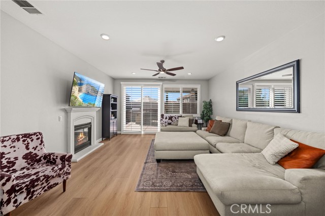 Detail Gallery Image 15 of 46 For 11923 Meander Way, Jurupa Valley,  CA 91752 - 4 Beds | 2 Baths