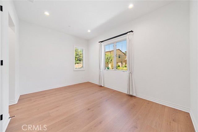 Detail Gallery Image 4 of 42 For 66 Poncho, Irvine,  CA 92602 - 4 Beds | 4/1 Baths