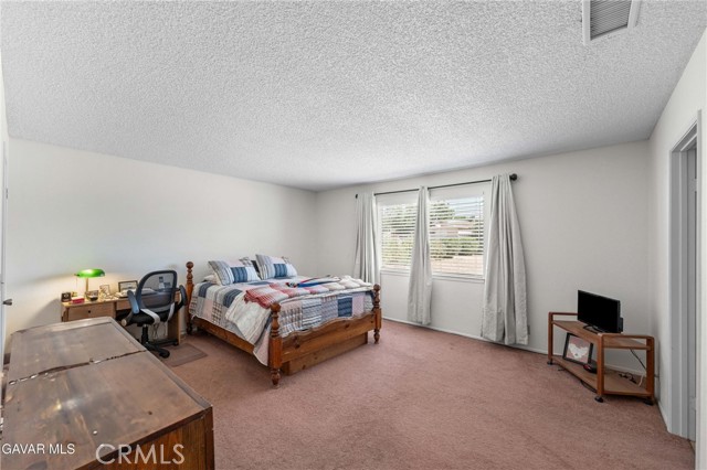 Detail Gallery Image 16 of 32 For 16435 Stagecoach Ave, Palmdale,  CA 93591 - 3 Beds | 2 Baths