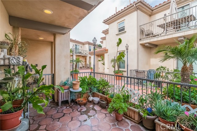 1725 Aviation Boulevard, Redondo Beach, California 90278, 3 Bedrooms Bedrooms, ,1 BathroomBathrooms,Residential,Sold,Aviation,SB17015538