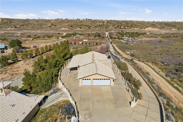 Detail Gallery Image 17 of 26 For 14455 Summit Valley, Hesperia,  CA 92345 - 3 Beds | 2 Baths