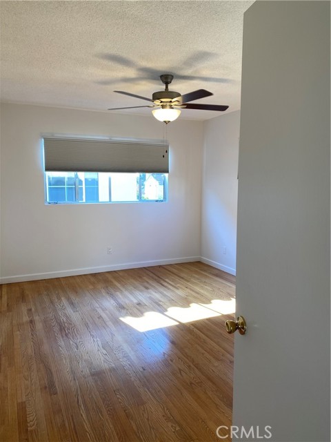 Detail Gallery Image 23 of 25 For 2332 20th St, Santa Monica,  CA 90405 - – Beds | – Baths