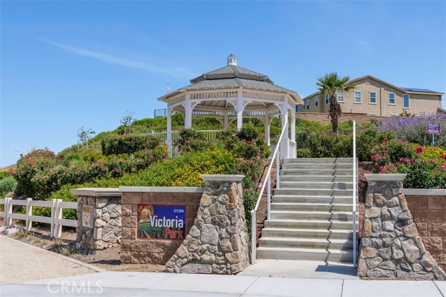 Detail Gallery Image 39 of 44 For 17183 Compass Dr, Riverside,  CA 92503 - 5 Beds | 4/1 Baths
