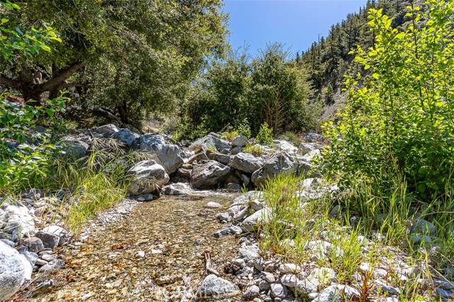 Detail Gallery Image 12 of 38 For 7605 Mt Baldy Rd, Mt Baldy,  CA 91759 - 3 Beds | 3 Baths