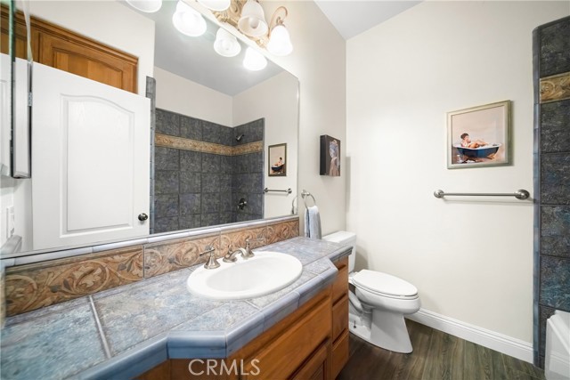9394 Gum Tree Drive, Corona CA: https://media.crmls.org/medias/261f5ad6-1772-4245-88de-cc2d54e6390c.jpg