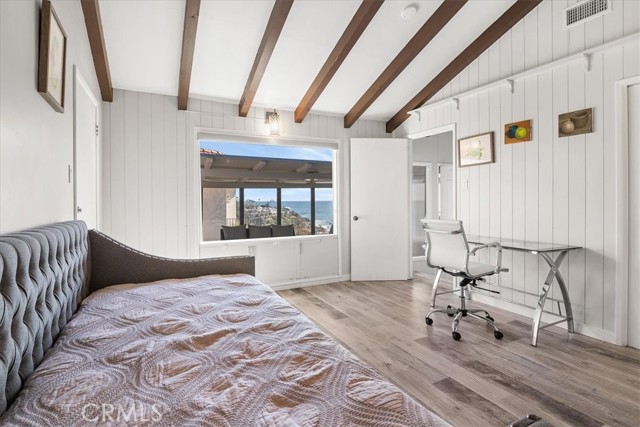 32051 Pacific Coast Highway, Laguna Beach CA: https://media.crmls.org/medias/2620ecde-237e-40cb-9476-a37619078e70.jpg