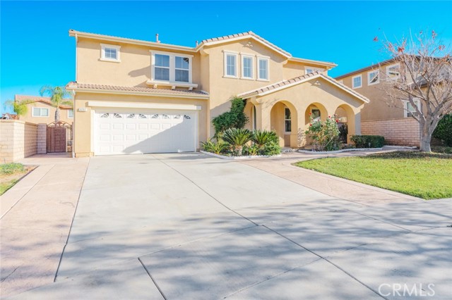 Detail Gallery Image 1 of 43 For 3297 Quartz Cir, Corona,  CA 92882 - 5 Beds | 3/1 Baths