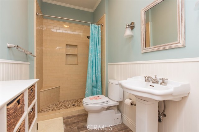 1417 Monterey Avenue, Monrovia CA: https://media.crmls.org/medias/2621a2dc-3779-48a0-a95e-8e474b6bfc78.jpg