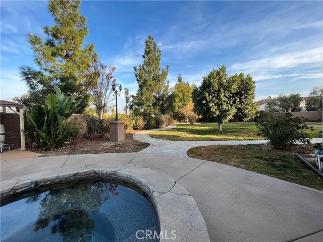 Detail Gallery Image 22 of 75 For 3795 Peregrine Cir, Corona,  CA 92881 - 5 Beds | 4/1 Baths