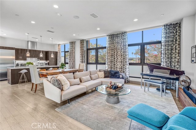 Front Image Thumbnail for CRTR25259000