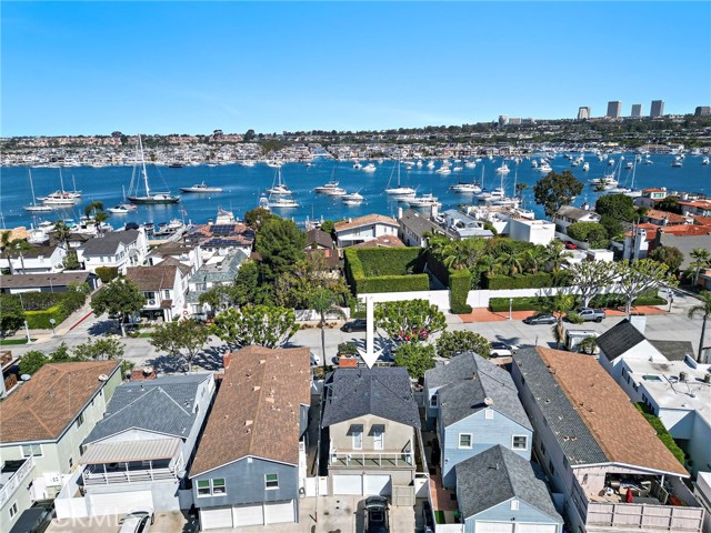 Detail Gallery Image 2 of 58 For 1613 E Balboa, Newport Beach,  CA 92661 - – Beds | – Baths