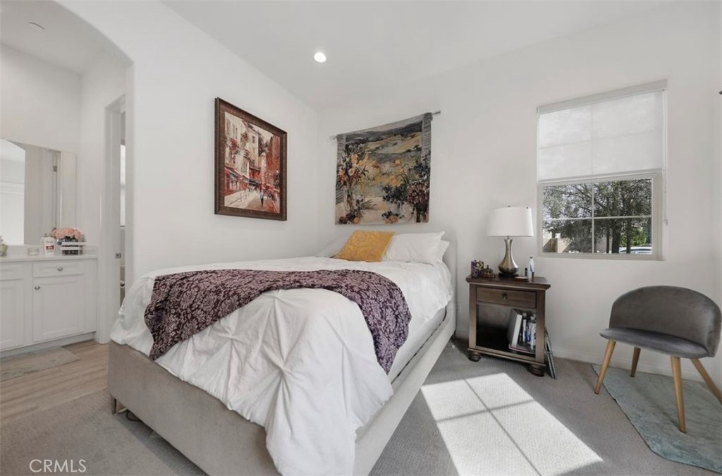 MLS #OC25201228 image #20